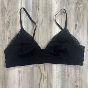 Black  bralette with lace trim and adjustable straps NO padding NWT size XXL